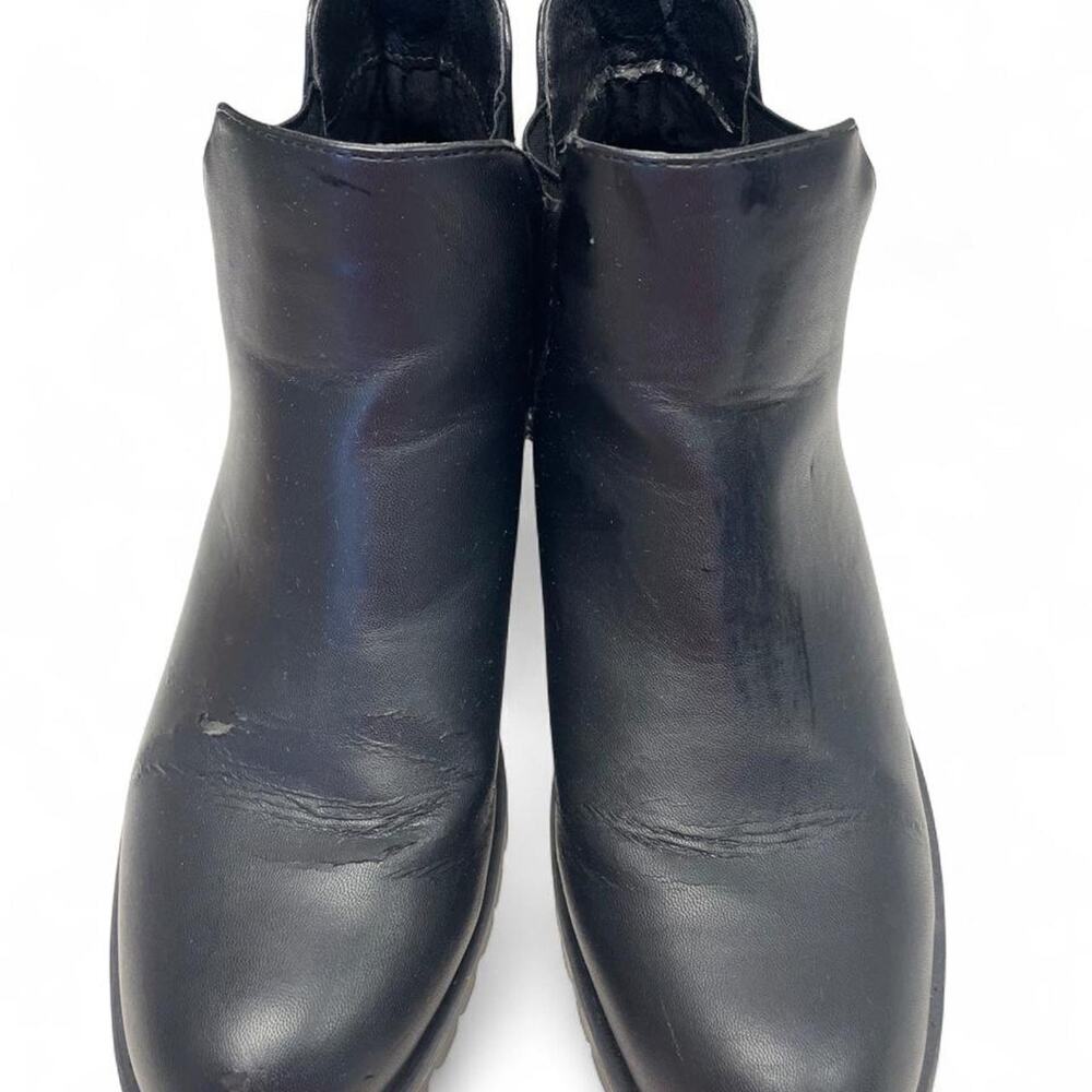 Black leather chelsea boots